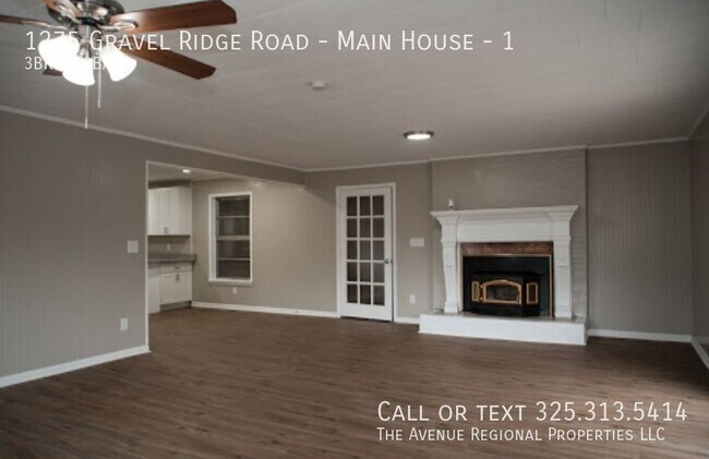 Building Photo - Your Dream Home Awaits!
