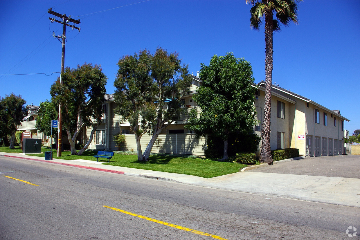 Foto principal - Cape Cod Senior Villas (55+ Senior Community)