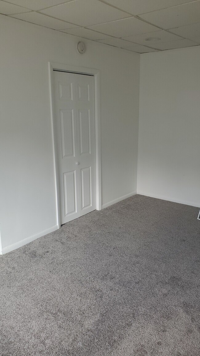 Foto del edificio - 2553 Bonaffon St