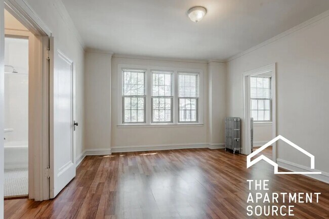 Foto del edificio - 2536 N Sawyer Ave