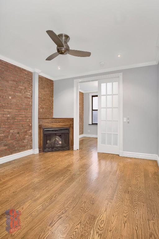 Foto del edificio - 221 E 23rd St