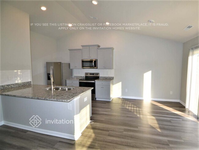 Foto del edificio - 1220 Standing Oak Dr