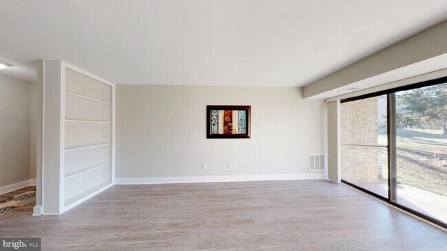 Foto del edificio - 2012 Colts Neck Rd