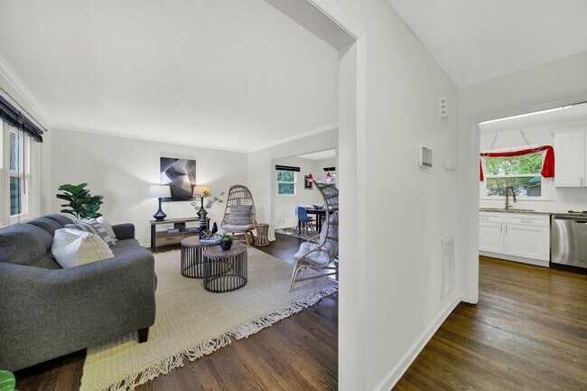Building Photo - 2912 Dunaire Dr