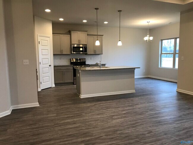 Foto del edificio - 107 Fern Valley Ct NW