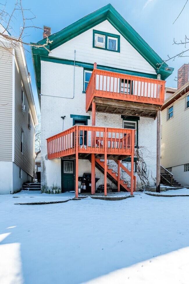Foto del edificio - 2545 Vestry Ave