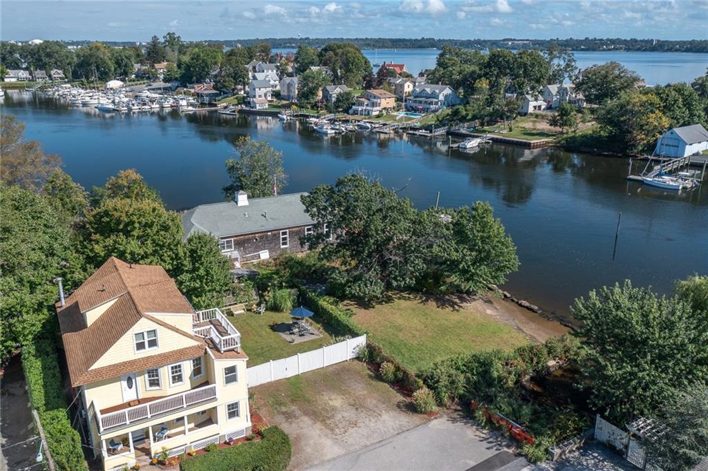 7 Remington St Unit 1st floor, Warwick, RI 02888 Apartment for Rent