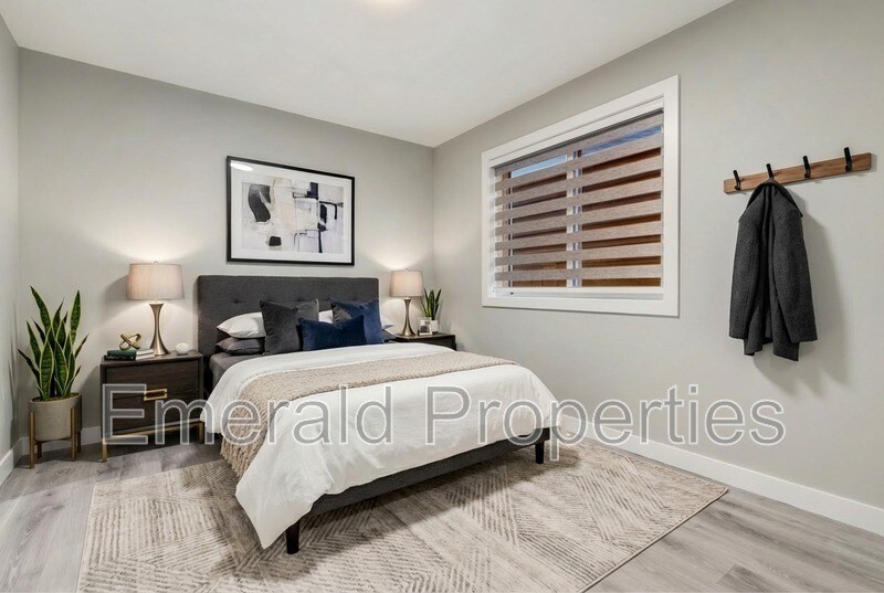 Building Photo - 13820-1110A 110a Ave NW