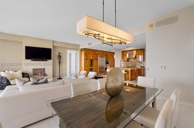 Foto del edificio - 9701 Collins Ave