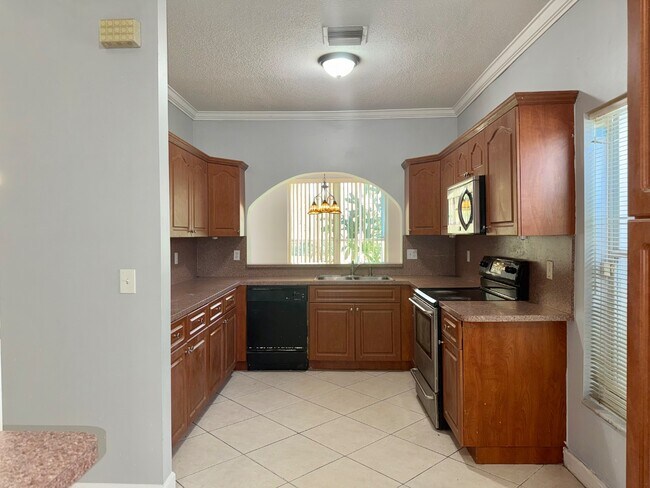 Foto del edificio - 17668 SW 20th St