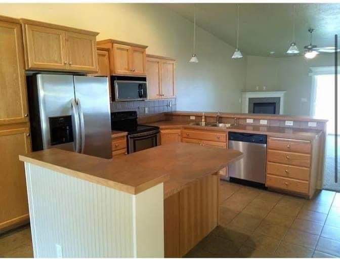 Foto principal - Charming 3-Bedroom Home in Meridian!