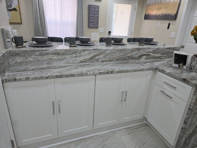 Foto del edificio - 349 Endeavor Way Ln