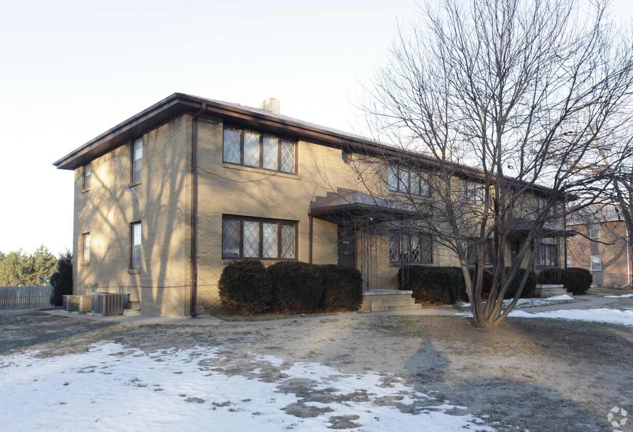 3512 S 82nd St, Omaha, NE 68124 3512 S 82nd St Omaha, NE