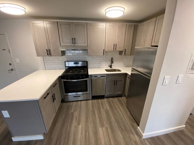 Interior Photo - 212 3rd Avenue