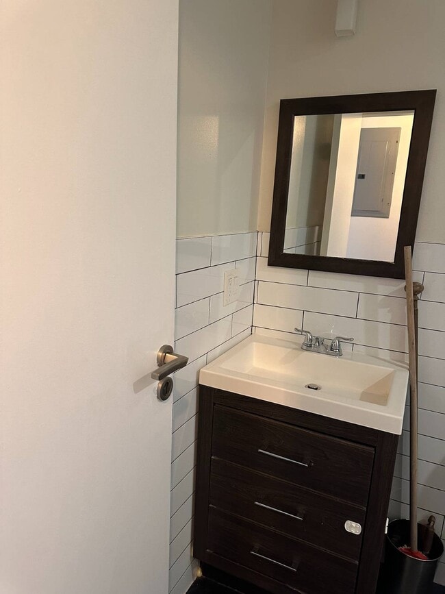 Foto del edificio - 560 Fountain Ave