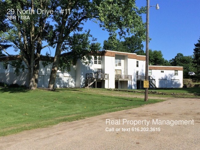 Building Photo - 29 North Dr