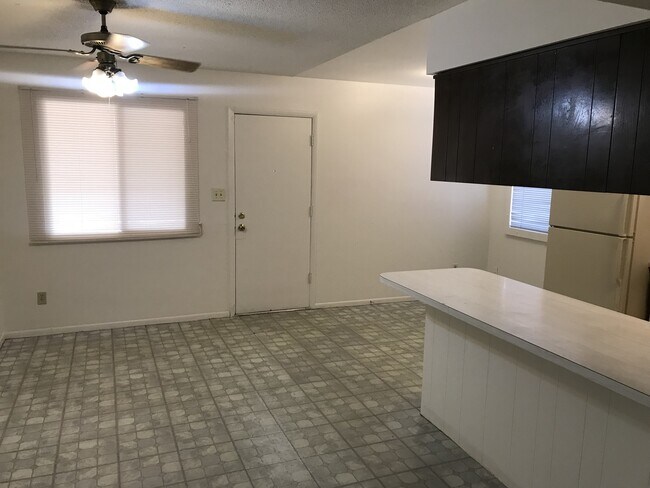 Foto del edificio - Tempe 3 Bed, 2 Bath Single Story in Cul de...