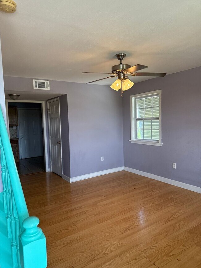Foto del edificio - Charming 2BR Duplex in New Orleans