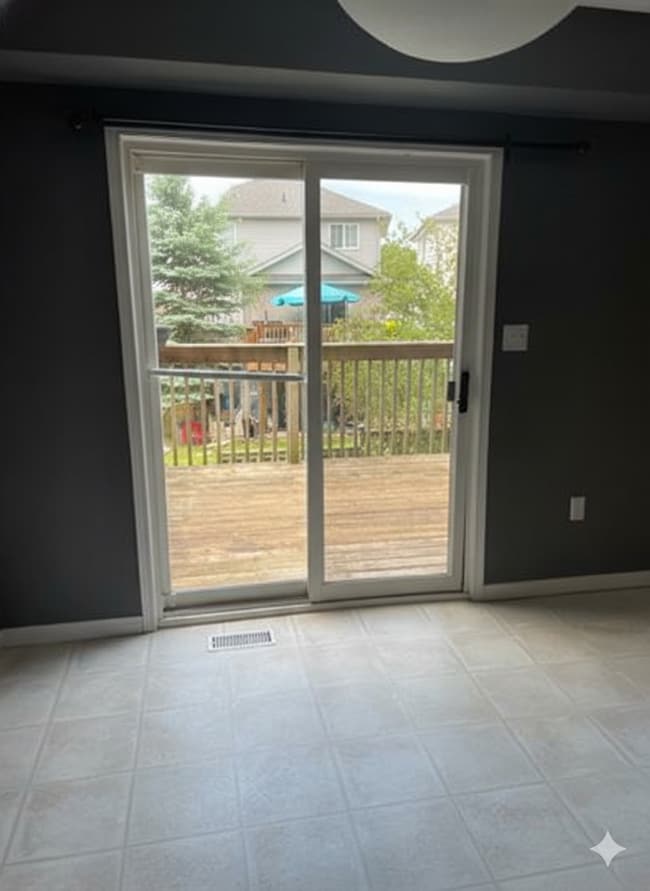 Building Photo - 85-J85 Bankside Dr