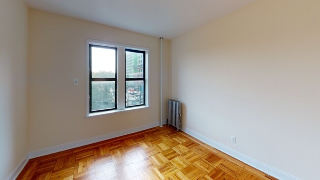 Building Photo - 497 West 182