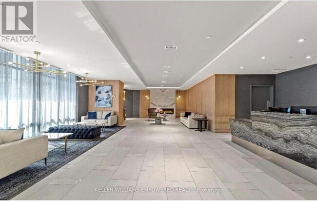 Building Photo - 621-621 Sheppard Ave E