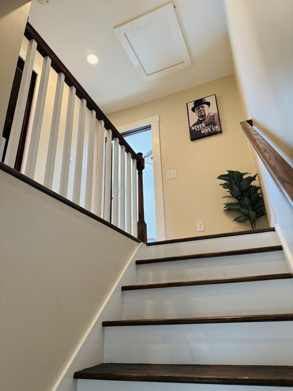 Building Photo - 69 Washington St