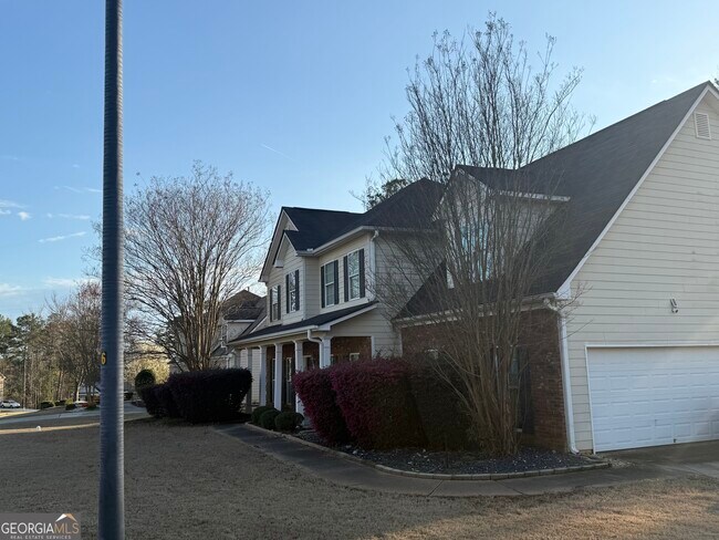 Building Photo - 2104 Ginger Estates Dr NE