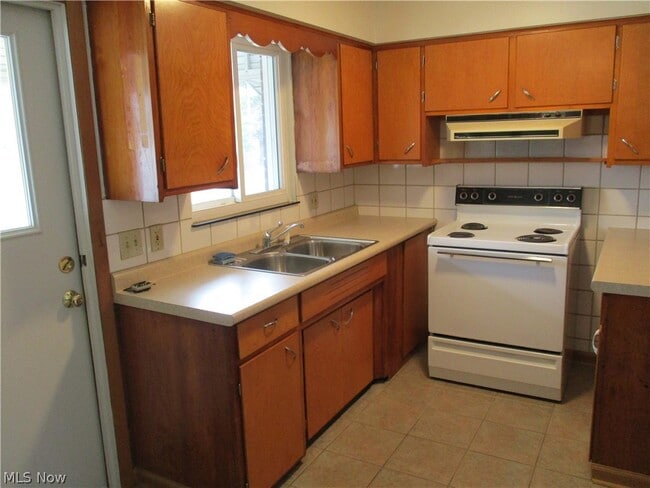 Building Photo - 2940 6th St