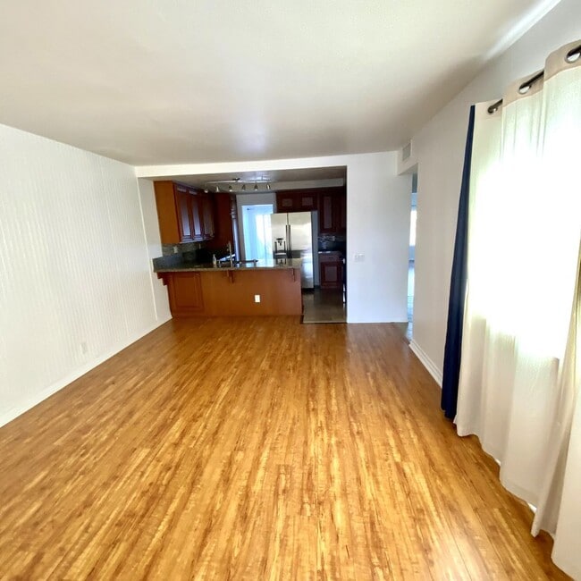 Building Photo - 6050 Henderson Dr