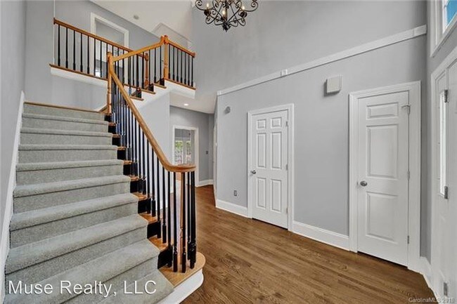 Building Photo - 4 br, 2.5 bath House - 4037 Bamborough Drive