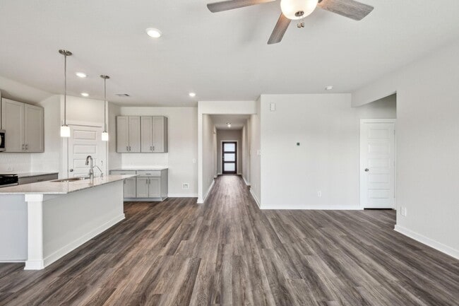 Foto del edificio - 6442 Sugarcane Ln