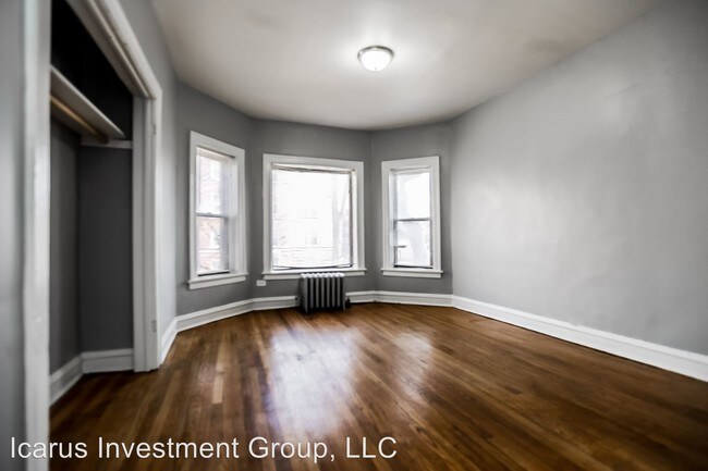 Foto del edificio - 8152 S Maryland Ave