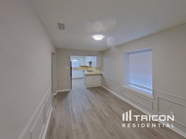 Building Photo - 622 Stoneybrook Dr