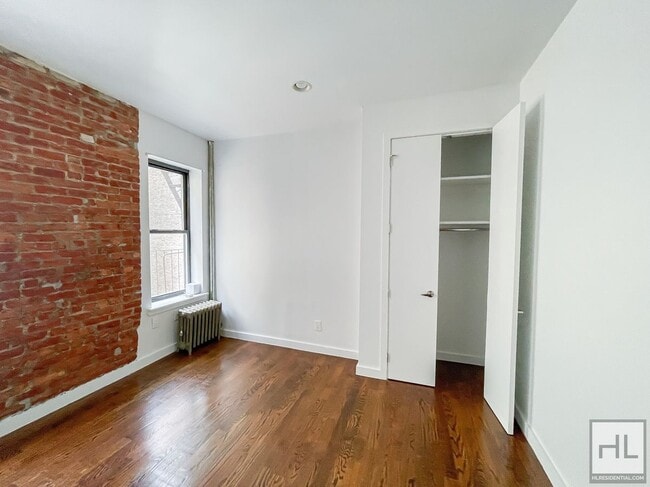 Foto del edificio - EASTERN PARKWAY / Crown Heights Studio