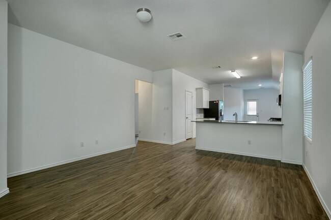 Foto del edificio - 241 Majestic Cedar Ct