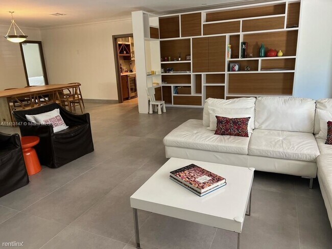 Foto del edificio - 3 br, 2 bath House - 1200 NE 92nd St