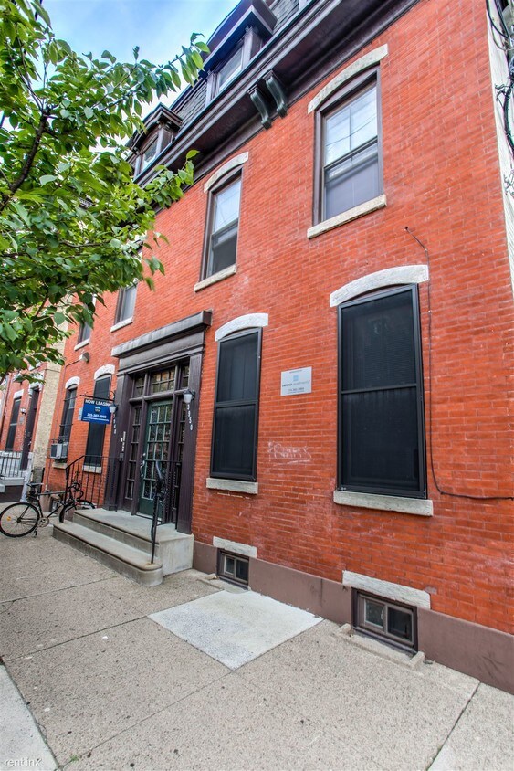 Primary Photo - 2 br, 2 bath Apartment - 3948 Pine St