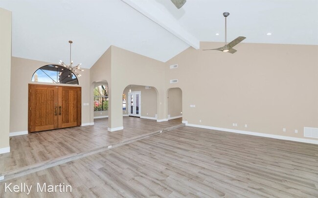 Building Photo - 3 br, 2.5 bath House - 8633 E. Camino Del ...