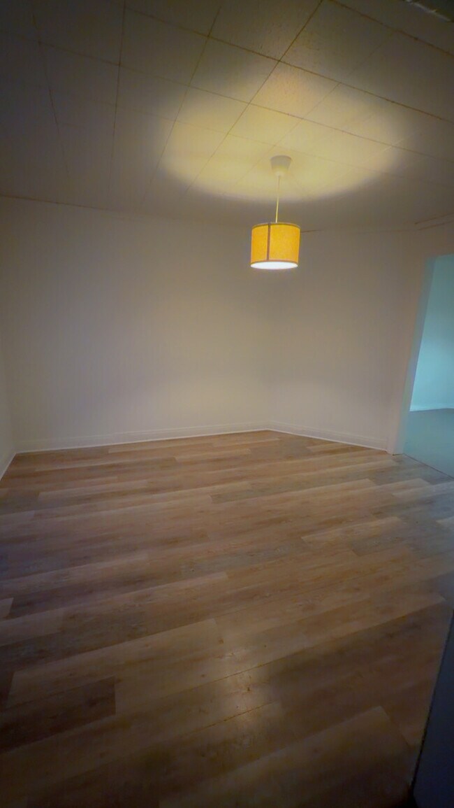 Foto del edificio - 176 W Delavan Ave