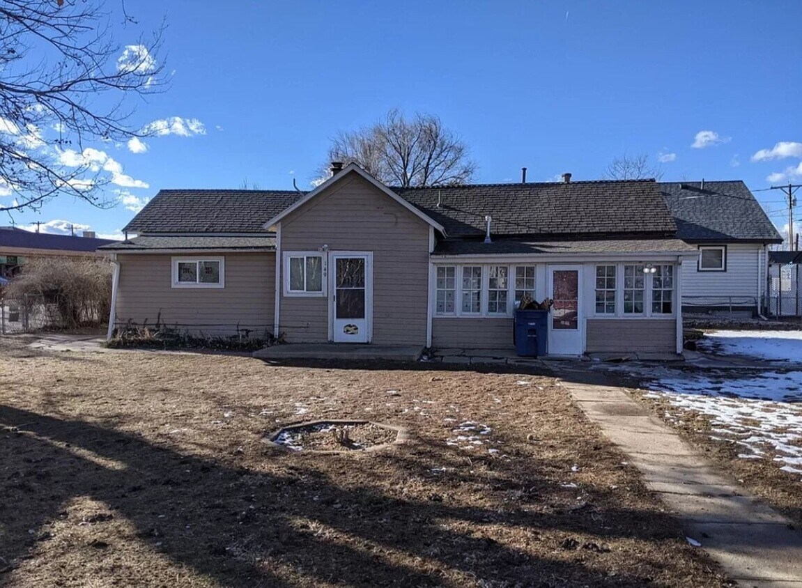 Primary Photo - Single Family Home with Garage | Avail. Oc...