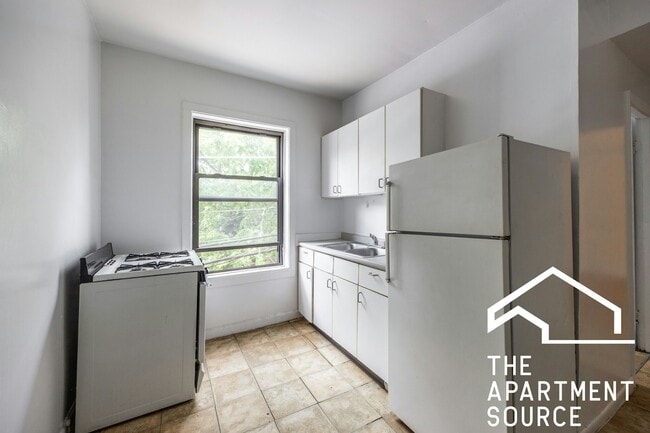 Building Photo - 2520 N Kedzie Blvd