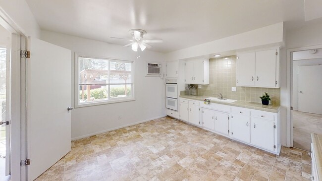Building Photo - 35371 Schad Ln