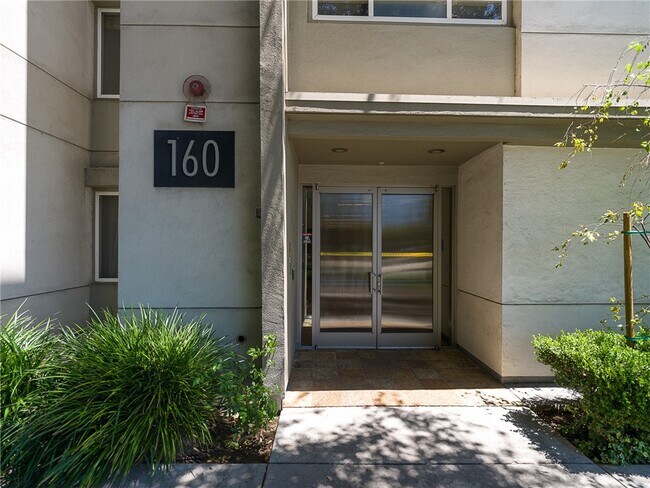 Foto del edificio - 160 S Hudson Ave