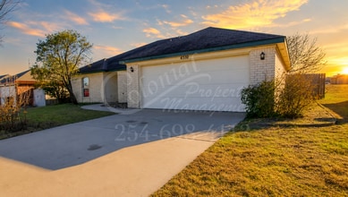 Building Photo - 4510 Hondo Dr