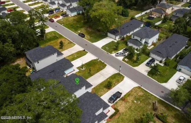 Building Photo - 8213 Highfield Ave