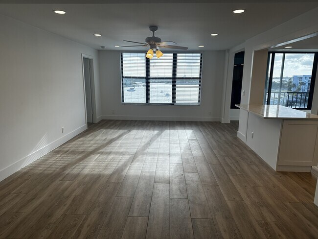 Building Photo - 1748 Jupiter Cove Dr