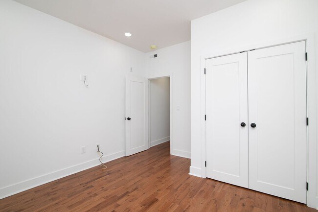 Building Photo - 3033 West Diamond LLC