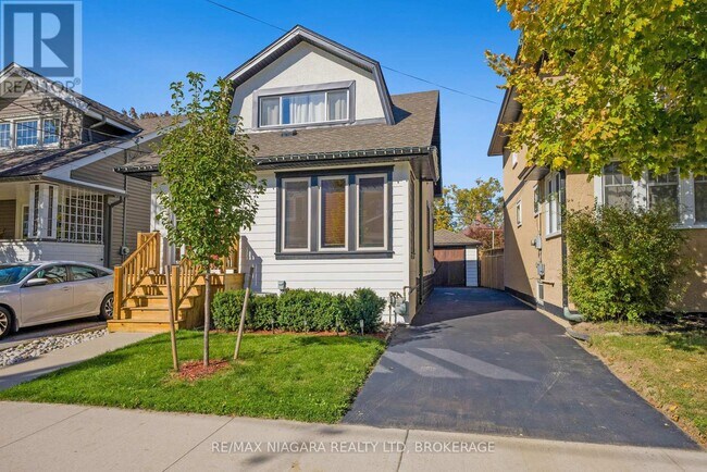 Building Photo - 35 Lowell Ave