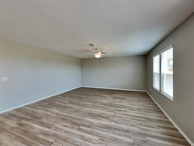 Foto del edificio - 1511 Greyleaf Ln