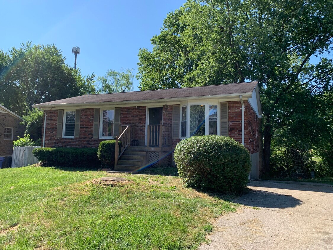 3336 Mount Foraker Dr, Lexington, KY 40515 House for Rent in